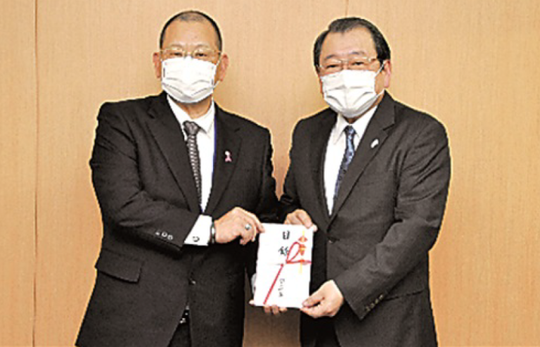 四国労働金庫様より寄付いただきました。 ピンクリボンかがわ県協議会 Pink Ribbon Kagawa ピンクリボンかがわ県協議